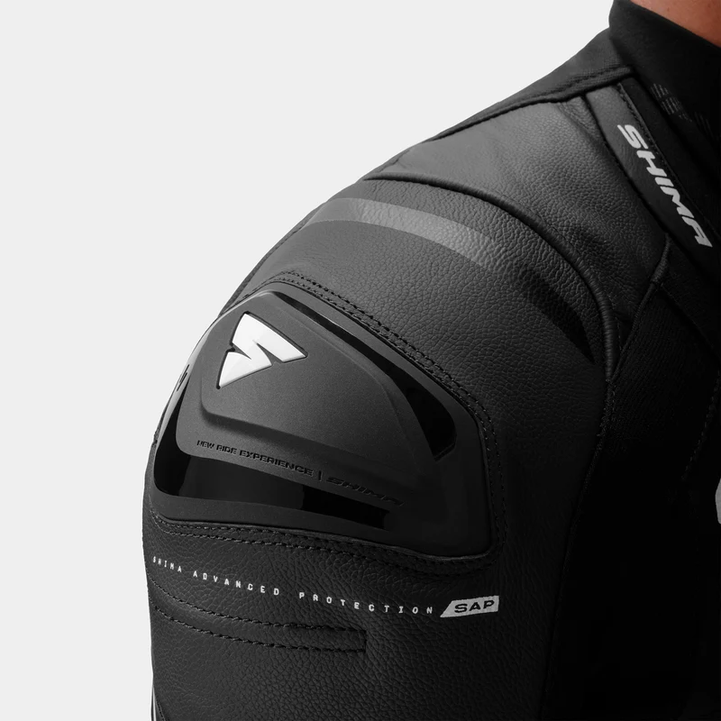 SHIMA MISSION RS MONO DE HOMBRE 1PC NEGRO BLANCO