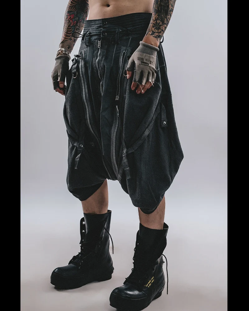 Wasteland Deconstructed Variable Style Baggy Shorts
