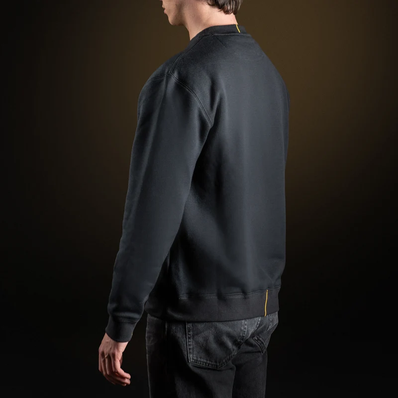 Black round-neck sweatshirt