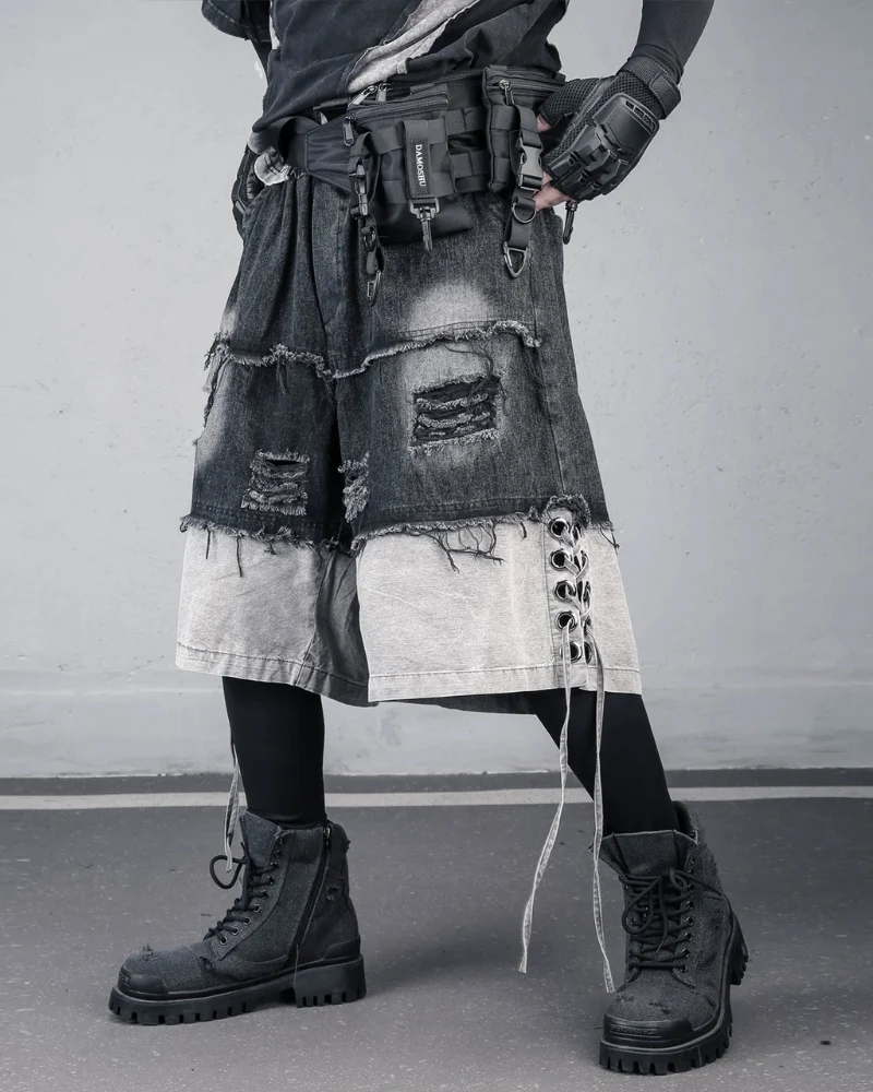 High-Street Wasteland Ripped Hem Washed Denim Shorts
