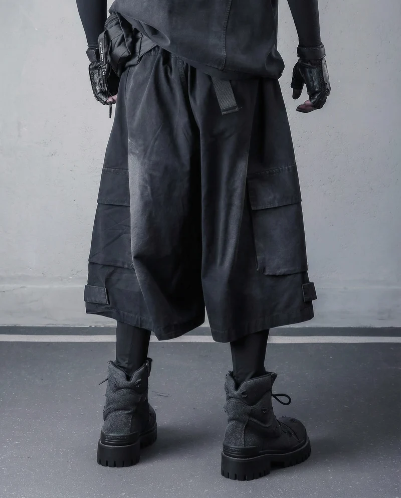 Techwear Distressed Wide-Leg Cargo Shorts