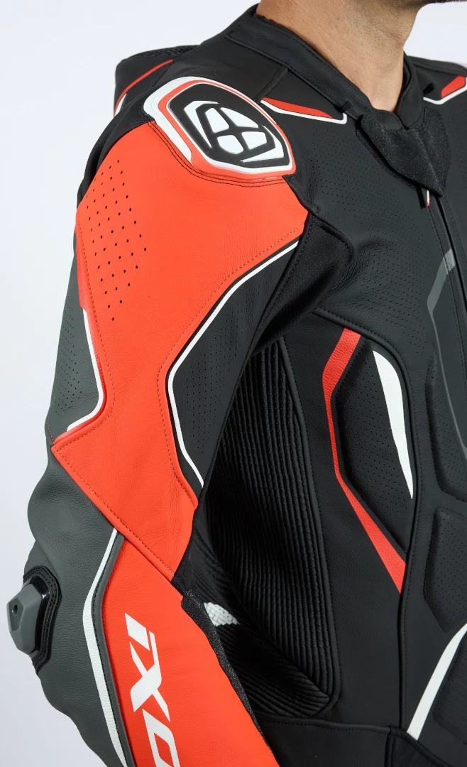 IXON DEMONIO 1 PIEZA HOMBRE MOTO TRAJE DE CUERO NEGRO ROJO BLANCO