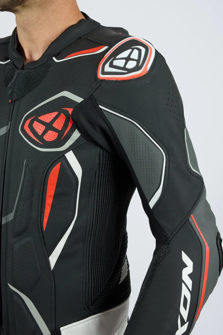 IXON DEMONIO 1 PIEZA HOMBRE MOTO TRAJE DE CUERO NEGRO BLANCO ROJO