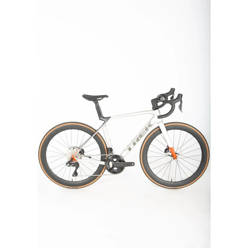 Madone SL7 2025 Medium - Approved Used