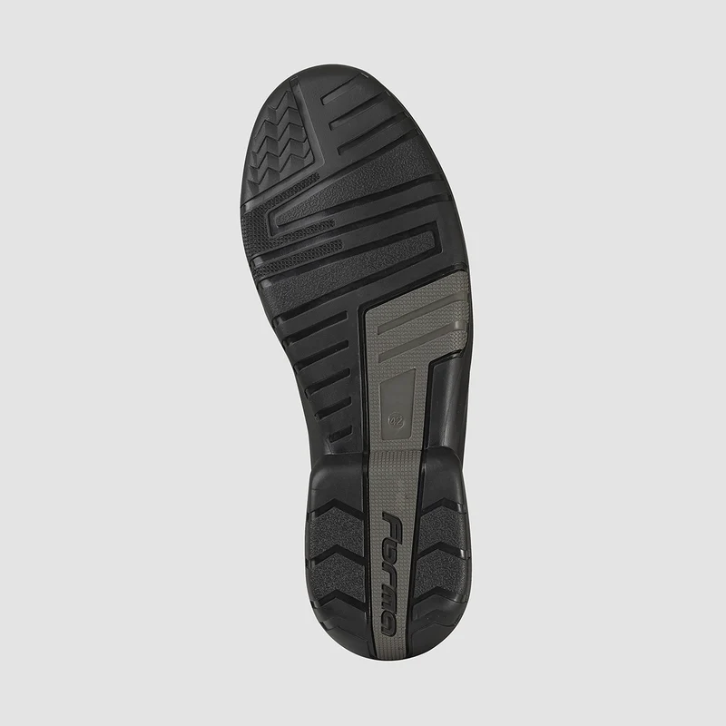 FORMA- BOTAS FRONTIER DRY BLACK