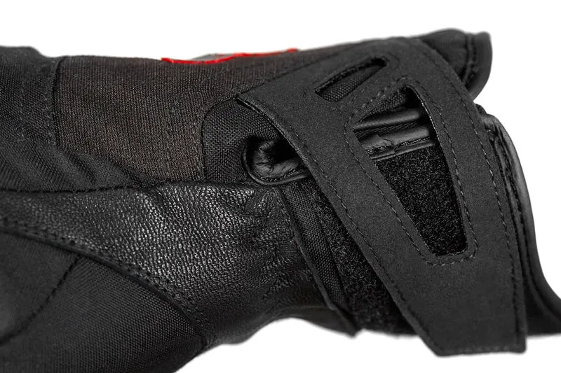 SEVENTY DEGREES SD-T55 ATAK GUANTES DE MOTO HOMBRE NEGRO ROJO
