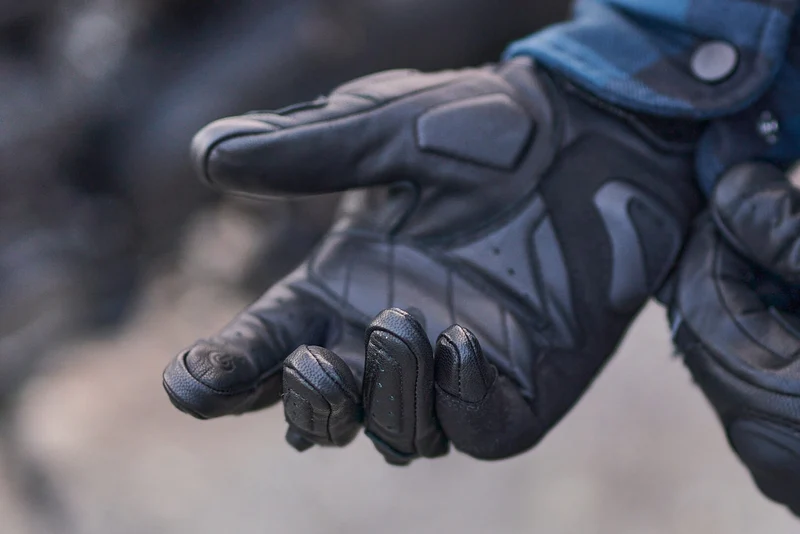 SHIMA SPARK 2.0 GUANTES DE MOTO NEGRO