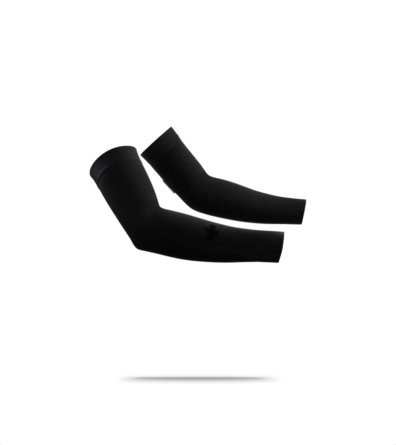 R Winter Arm Warmers P1