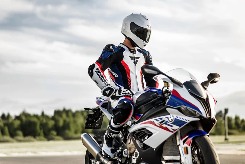SHIMA APEX RS 1PC MONO DE MOTO 1PC BLANCO AZUL