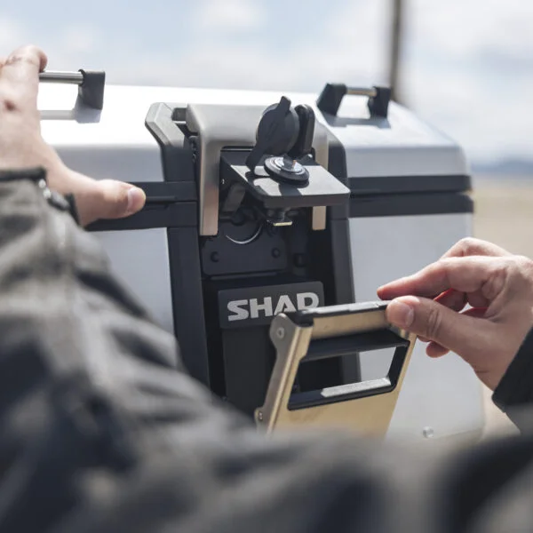 SHAD BAÚL SUPERIOR TR55 TERRA GRIS