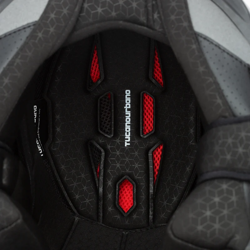 Casco HYPERLINK