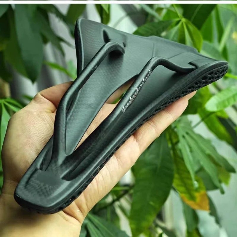 VortexRide™ | Selle velo route en carbone avec structure 3D pour un confort haute performance