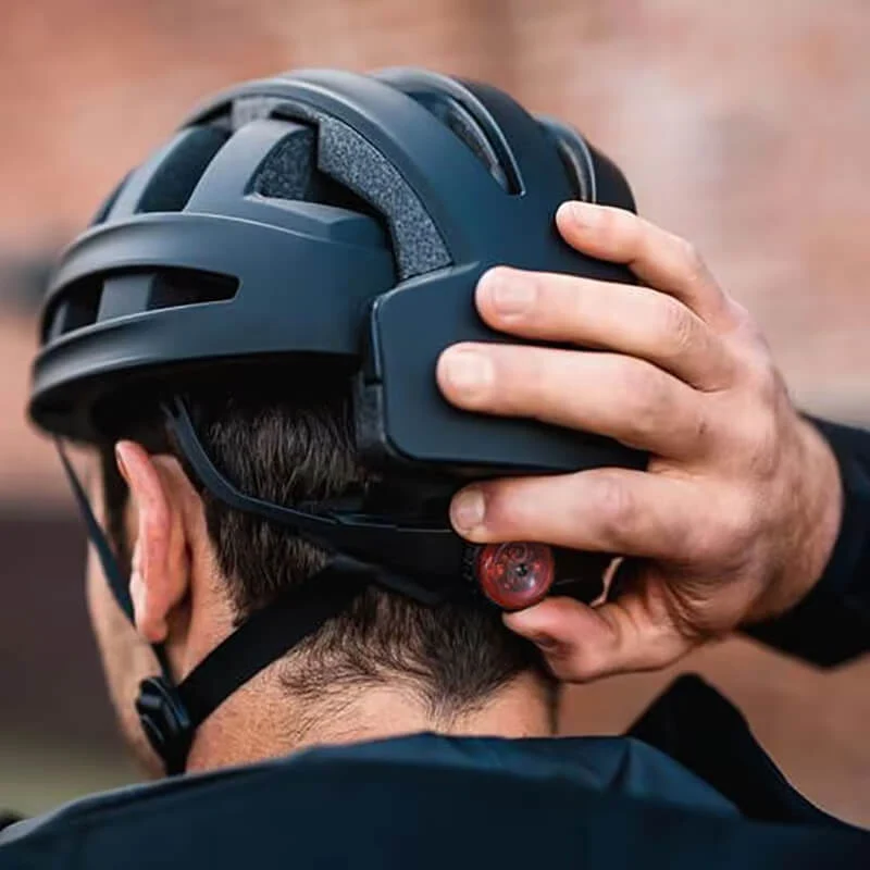 MetroShield™ | Casque velo urbain pliable et ajustable pour un rangement compact