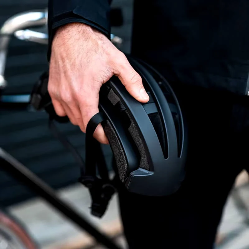 MetroShield™ | Casque velo urbain pliable et ajustable pour un rangement compact