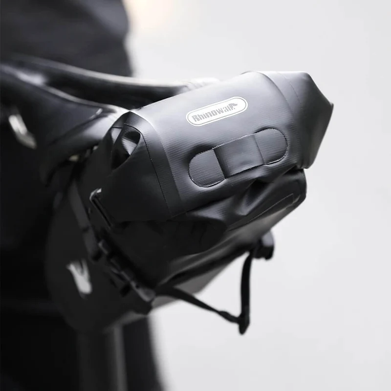ProofSaddleExtraCap™ | Sacoche de selle étanche et spacieuse 1.5/2.5L